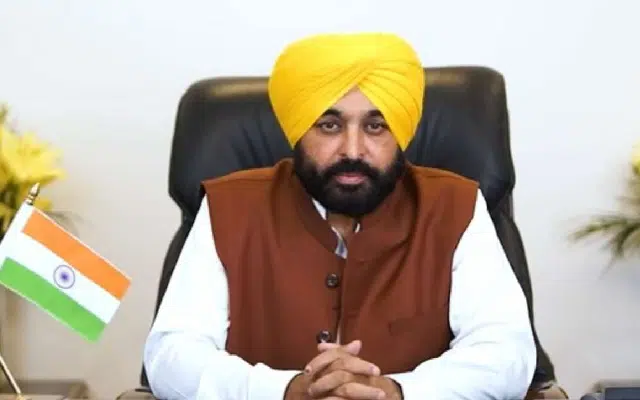 Punjab CHIEF Minister Bhagwant Mann hospitalised after he complained of uneasiness