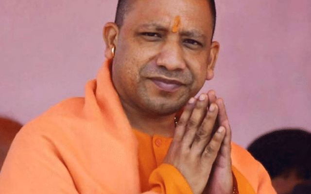 Uttar Pradesh: Yogi Adityanath urges people to hoist tricolour in their homes to celebrate Independence Day
