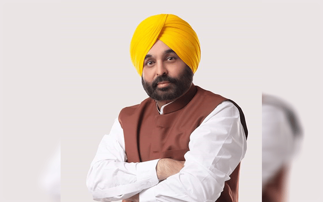 Punjab CM appears in court in connection with riots case