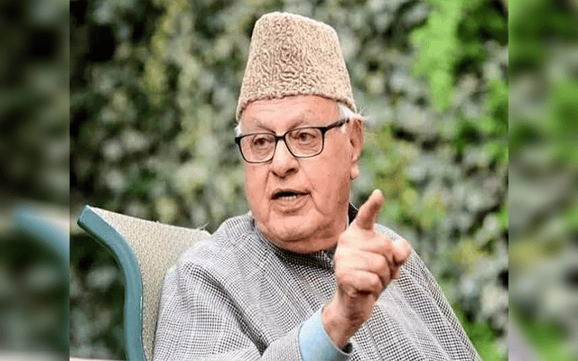 A Srinagar court has issued summons to Farooq Abdullah in a cricket case.