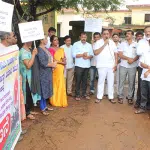 Mangaluru: Congress leads protest in front of Panjikallu gram panchayat office