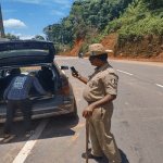 Police inspect Kerala border to maintain peace