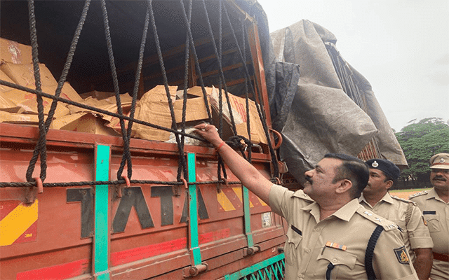 Police arrests fake raisin traders of Gujarat, helps anxious farmers