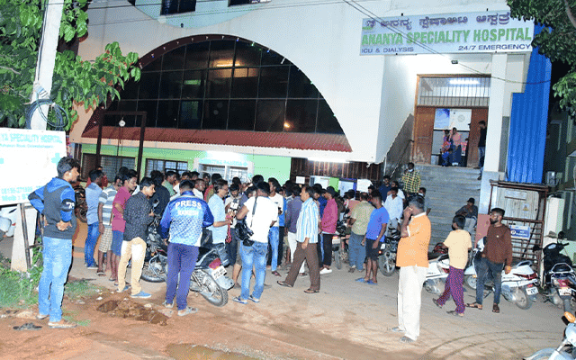 Bengaluru: Drug addict attacks 15 people in Chikkaballapur