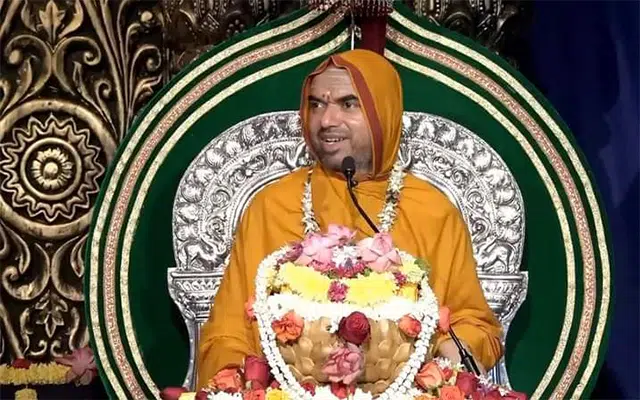 Problems, challenges are life's opportunities, says Raghaveshwara Sri