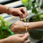 Teachers remove rakhi from children's hands, throw them in dustbin
