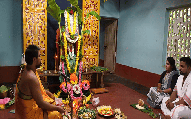 Belthangady: Varamahalakshmi Puja at Mathur Sri Panchalingeshwara Devasthanam