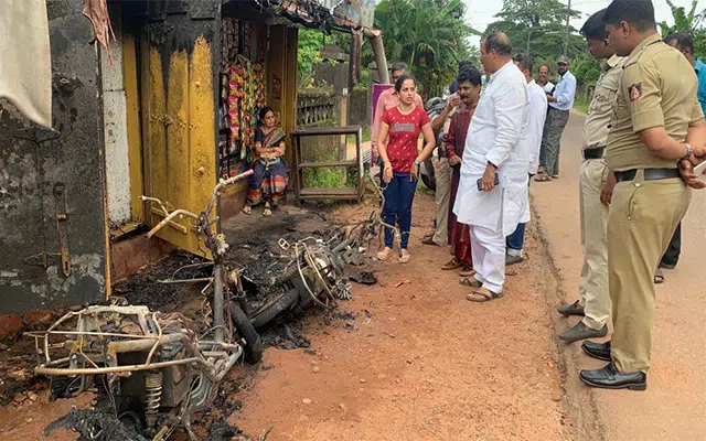Mangaluru: Charged electric scooters explode, Ivan D'Souza visits spot