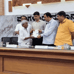 Mangaluru: Minister in-charge distributes various benefits to pourakarmikas