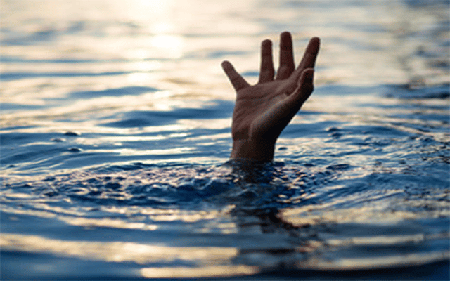 Body found in decomposed state in lake, villagers release water from lake