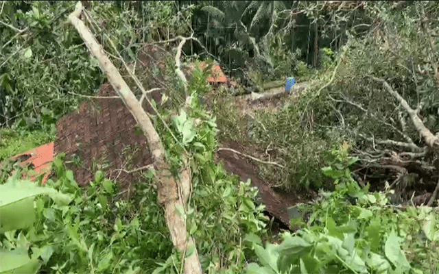 Kasargod: Heavy loss due to tornadoes in Manya, Pattaje areas