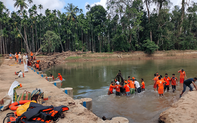 Belthangady: Massive tree felling operation stuck in Kindi dam