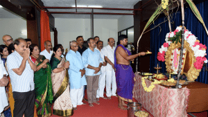 Mangaluru: Relatives of all religions offer prayers to the ganesha