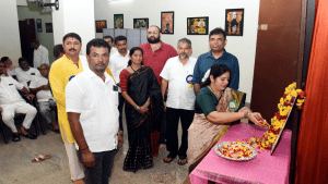 Mangaluru: Relatives of all religions offer prayers to the ganesha