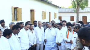 Mysore/Mysuru: Congress president Rahul Gandhi will visit the Khadi and Village Industries Centre inaugurated by Mahatma Gandhi on Oct. 2.
