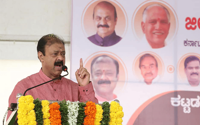 bengaluru-yogathon-by-5-lakh-people-at-the-same-time-minister-dr-narayana-gowda