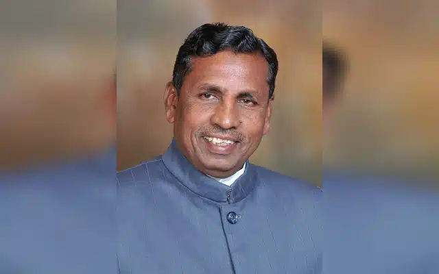 I will welcome Siddaramaiah if he contests from the district: K H Muniyappa