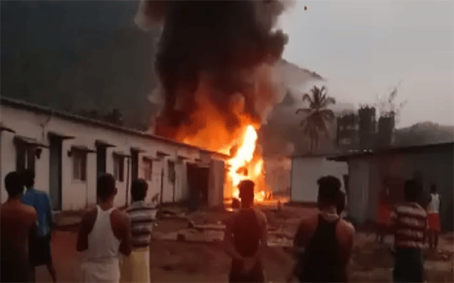 Karwar: Cylinder explodes, workers' shed burnt to ashes
