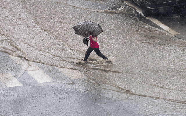 Heavy rains lash several parts of Bengaluru