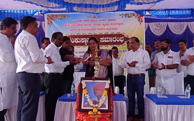 Foundation stone laid for construction of new Padti Community Hall at Nandanagadda