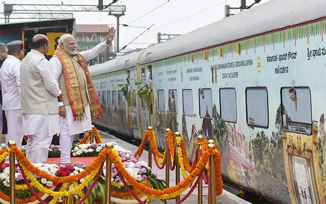 Bengaluru: PM flags off Bharat Gaurav Kashi Darshan train