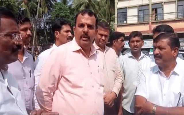 Mangaluru: Minister Suneel Kumar visits the spot where a cooker bomb exploded