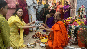 Puthige seer gets a grand welcome in The City of Ruvis