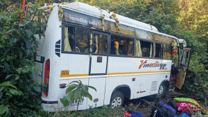 Minibus accident, several injured
