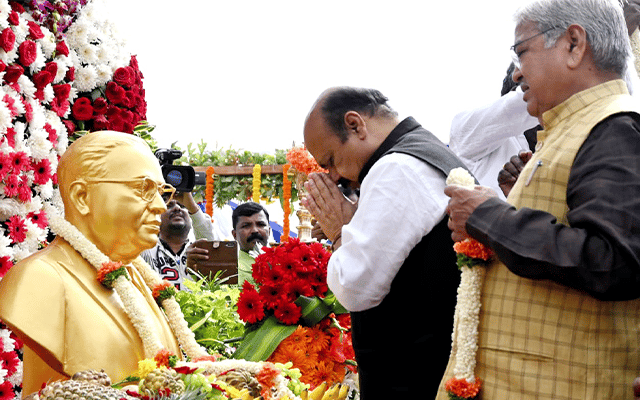 Bengaluru: Dr. B.R. CM Bommai pays floral tributes to Ambedkar statue