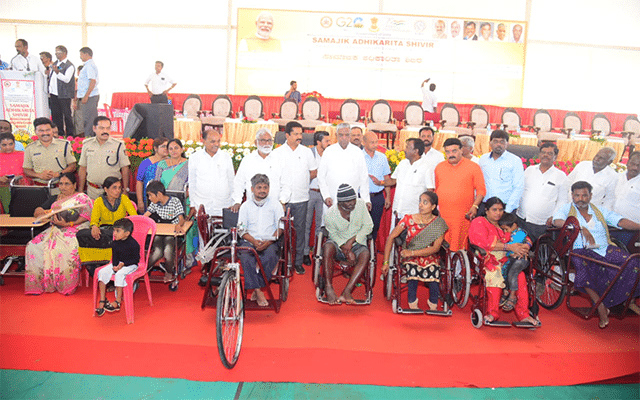 Chamarajanagar: Dedication of equipment, equipment to differently-abled beneficiaries