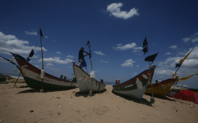 Sri Lankan Navy arrests four TN fishermen