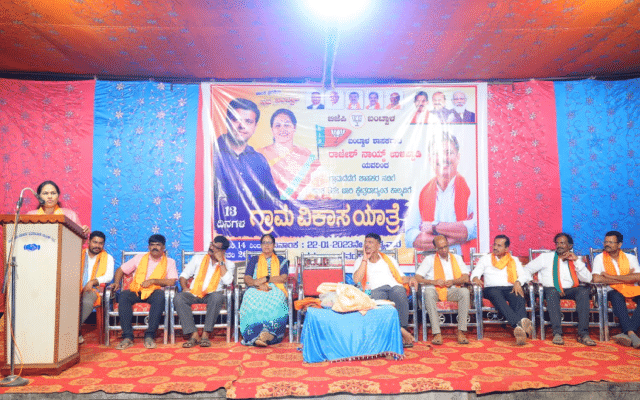 Minister Shobha Karandlaje on the 8th day of padayatra