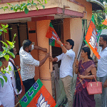 Mangaluru: Mla Dr. B.S. Sudhakar tied the party flag to 25 houses and launched a booth victory campaign. Bharath Shetty drives