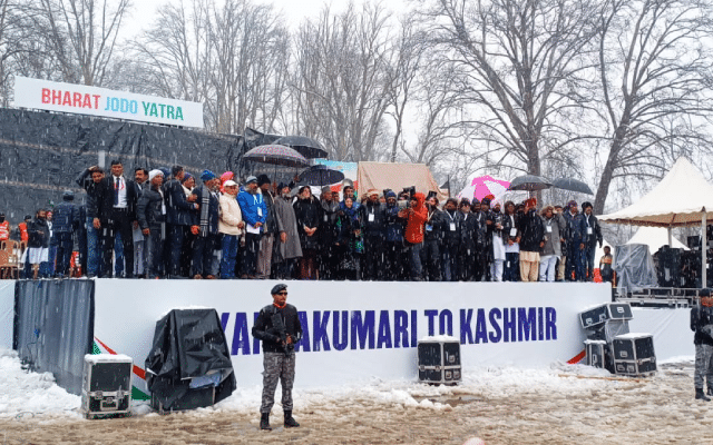 Bharat Jodo concludes: DK Shi's eyes on Kashmir's snow-capped beauty