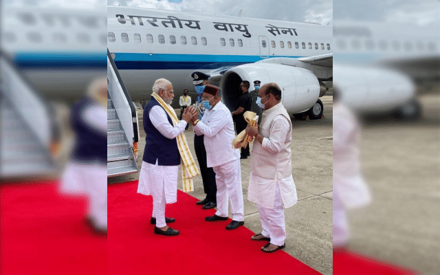 PM arrives in K'taka; CM Bommai, Governor accord warm welcome