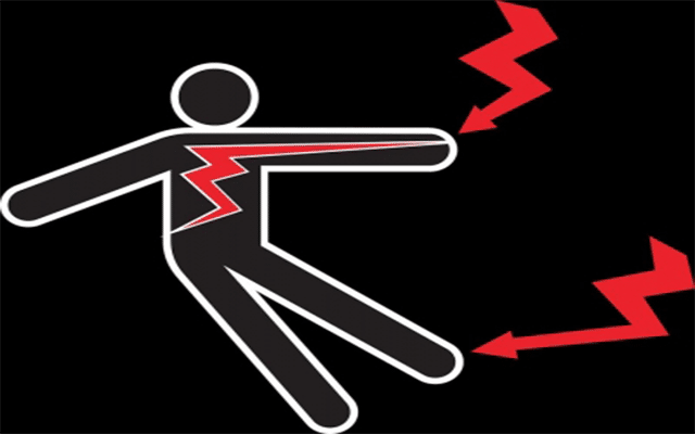 UP: 2 labourers electrocuted at construction site