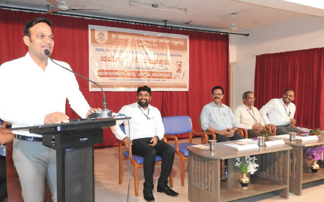 'Commissioner with us' programme at Ujire SDM
