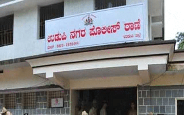 Udupi: Thieves break into a house in Kemthur, decamp with gold ornaments worth lakhs of rupees