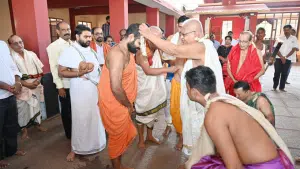 Udupi: Udyavara Siddhivinayak temple to be renovated, villagers offer fist donations