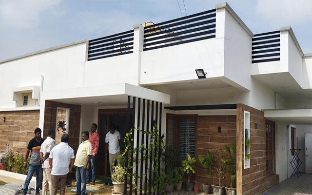 MLA Dr Yathindra Siddaramaiah inspects a new house for his father in Kolar city