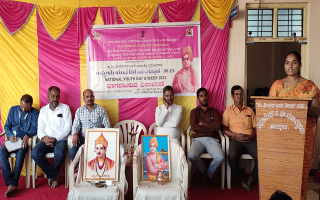 Vivekananda was the one who gave the light of knowledge to the world - Gita Vijayakumar