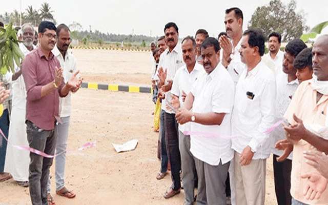 Construction of a well-equipped stadium at a cost of Rs 21 lakh