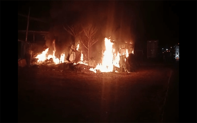 Jappinamogaru: Garage gutted in massive fire