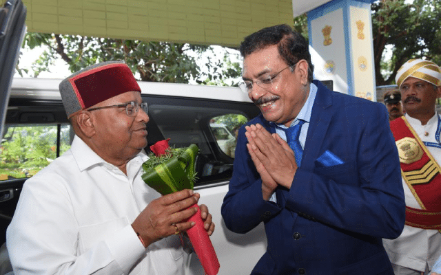 Mangaluru: Thaawar Chand Gehlot visits New Mangalore port