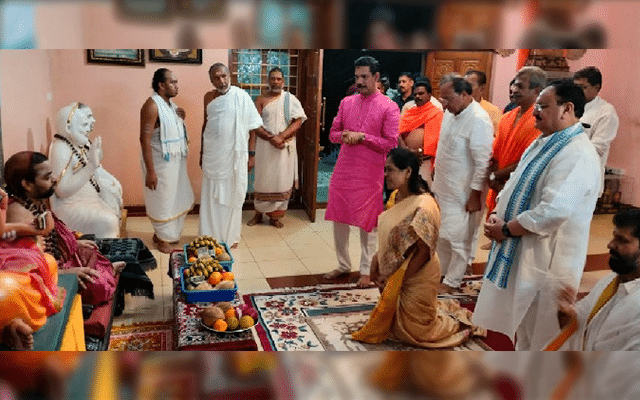 JP Nadda visits Sringeri