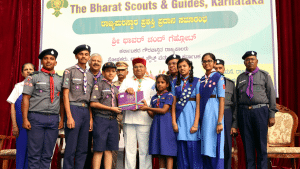 Governor distributes State Awards to Scouts and Guides