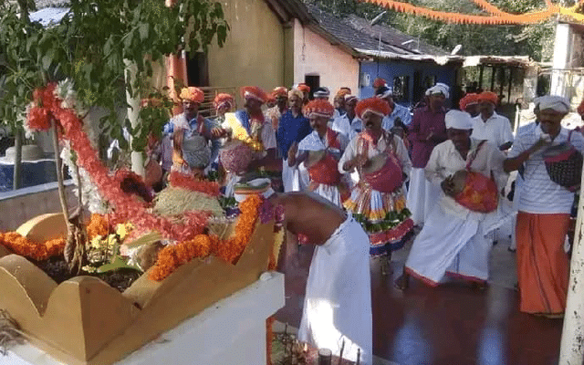 Marathi, Kudubi people celebrate Holi
