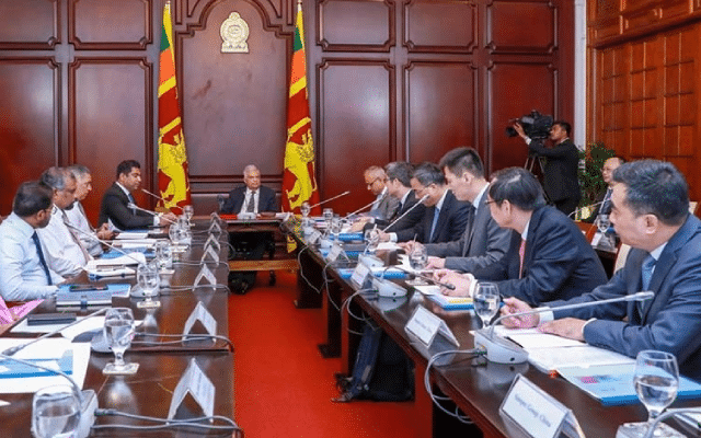 China to build oil refinery in Sri Lanka