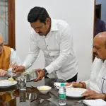Shah's visit to Yediyurappa's residence, this is a message to BJP leaders
