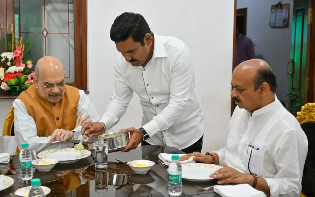 Shah's visit to Yediyurappa's residence, this is a message to BJP leaders